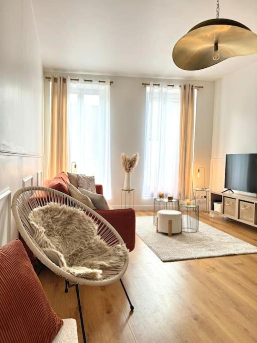 Appartement Avec Magnifique Vue Sur La Saone Et Son Balcon شالو سور سون المظهر الخارجي الصورة